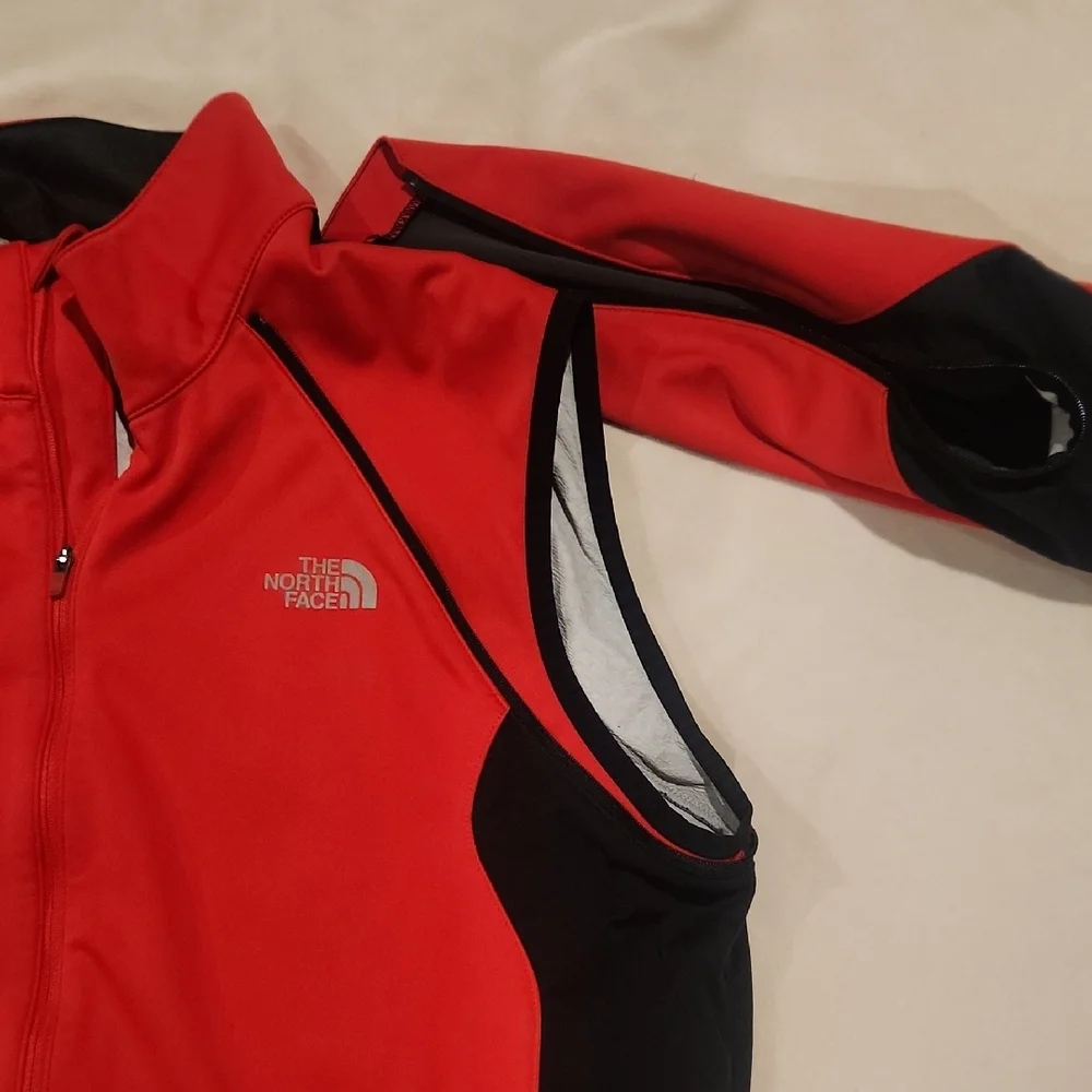 The North Face Men's Bold Red and Black Convertible Performance Jacket/vest